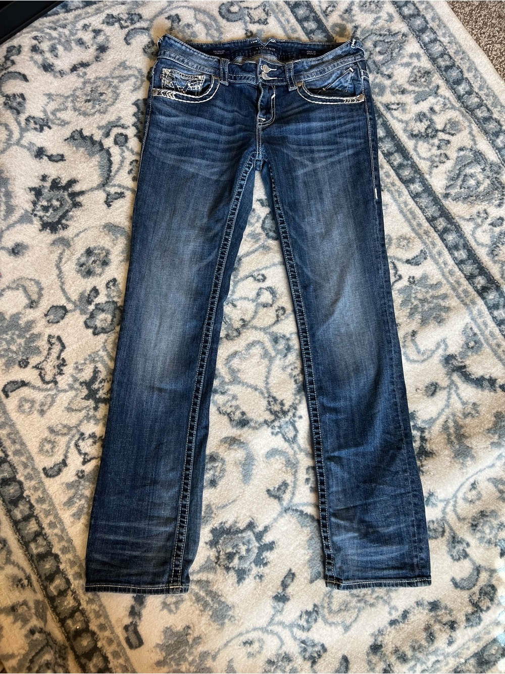 Vigoss Boot Cut Jeans with Detail Back Pockets